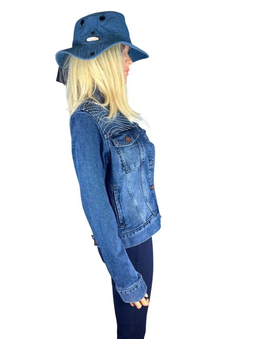 NWT Tilley T3 Wanderer Bucket Hat Blue Large 7.5cm  MSRP$99.00